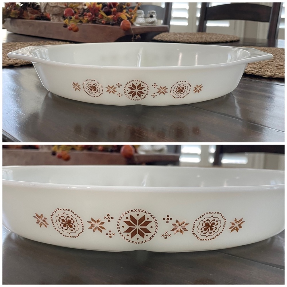Vintage Pyrex Town & Country Divided Casserole